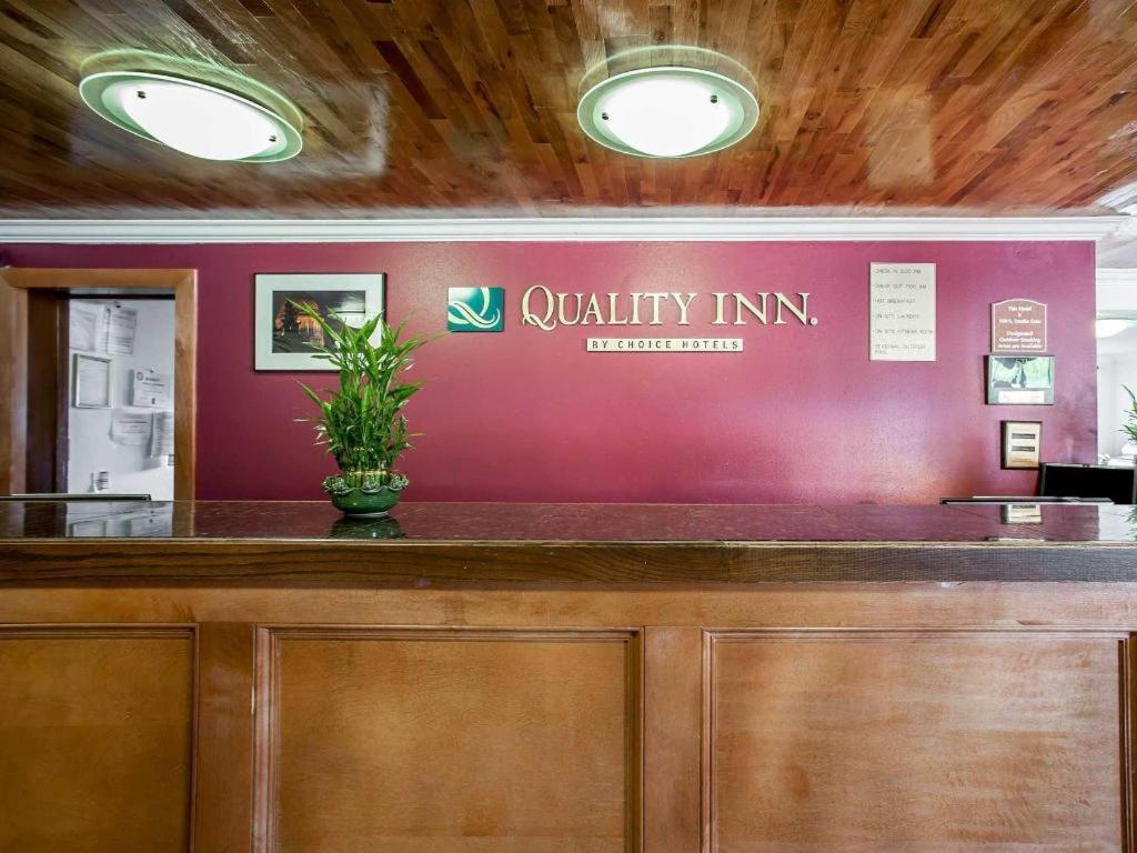 Quality Inn Olympia Near State Capital Экстерьер фото